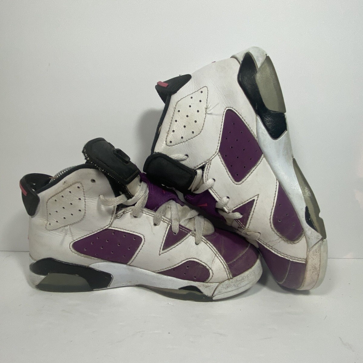 Air Jordan VI 6 Retro Purple High Top Sneakers Youth US 2 Youth Air Jordan VI 6 Retro Purple High Top Sneakers Youth US 2 Youth