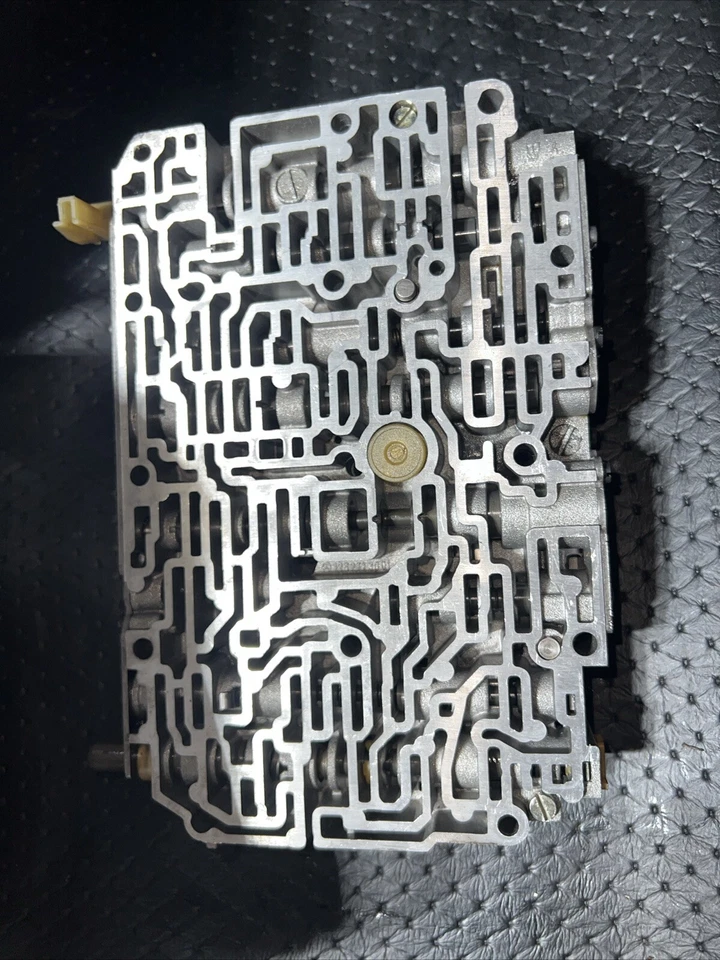 81-85 Mercedes Benz OM617 300D 5CYL W126 SE SEC A/T клапанный корпус 1262772901 оригинальный - Изображение 3 из 3