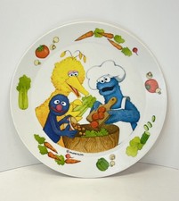 Vintage Sesame Street 8  Plastic Dinner Plate Big Bird Grover Cookie Monster