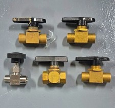 Lot of 5  Manual Needle Valves 1/4 in NPT Water 2000 psi