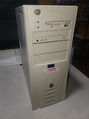 Vintage COMPAQ Deskpro 2000 M6200/2500/CD DOM PC Computer