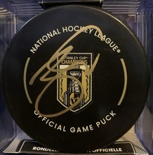 Jack Eichel Signs Exclusive Autograph Card Deal with Leaf 4