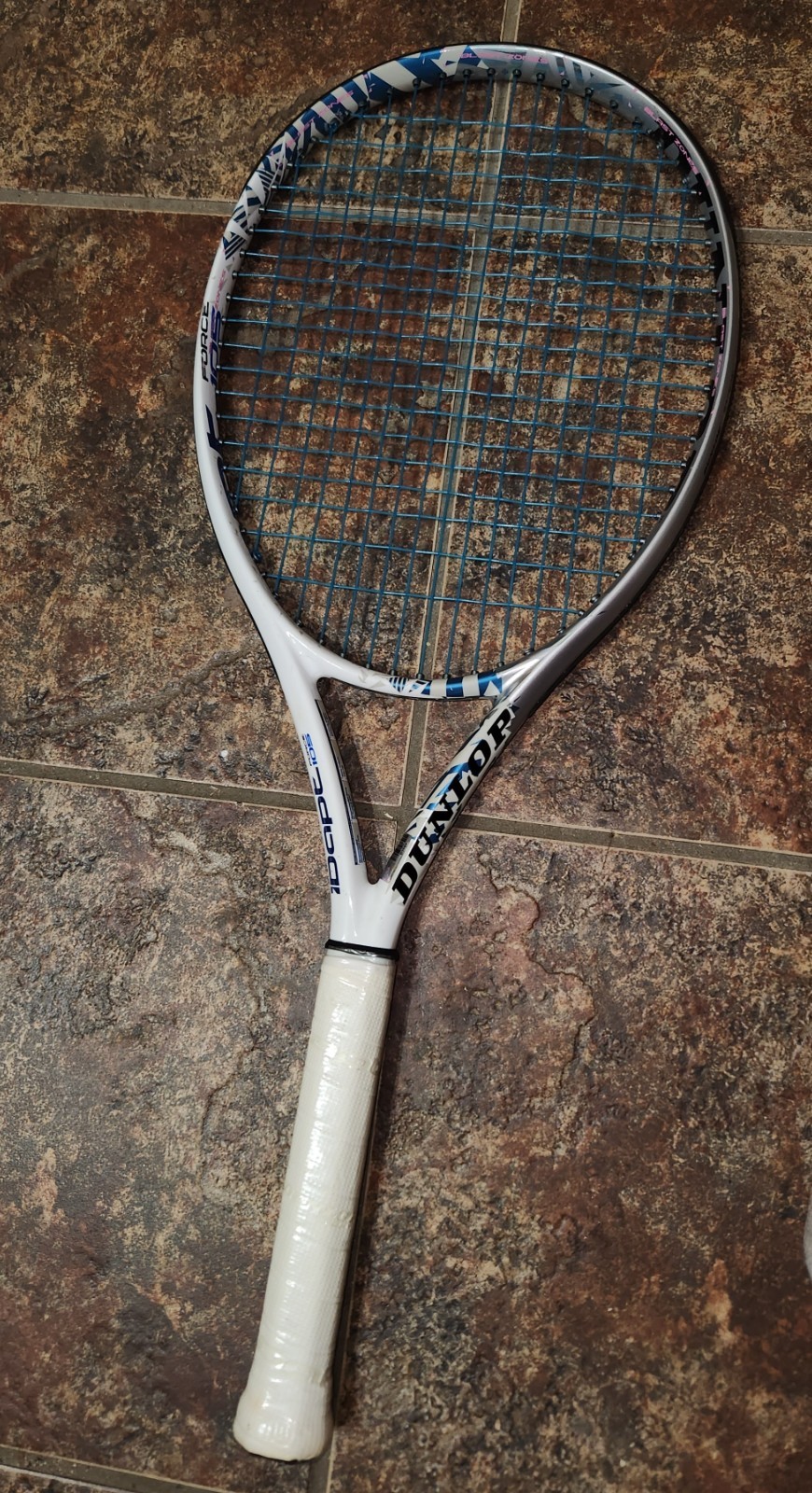 Two Dunlop Idapt Strung Tennis rackets Force 105 sq in grip 