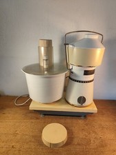 DDR Komet KM8 K&uuml;chenmaschine + Zubeh&ouml;r Reibe R&uuml;hrsch&uuml;ssel Entsafter 1969