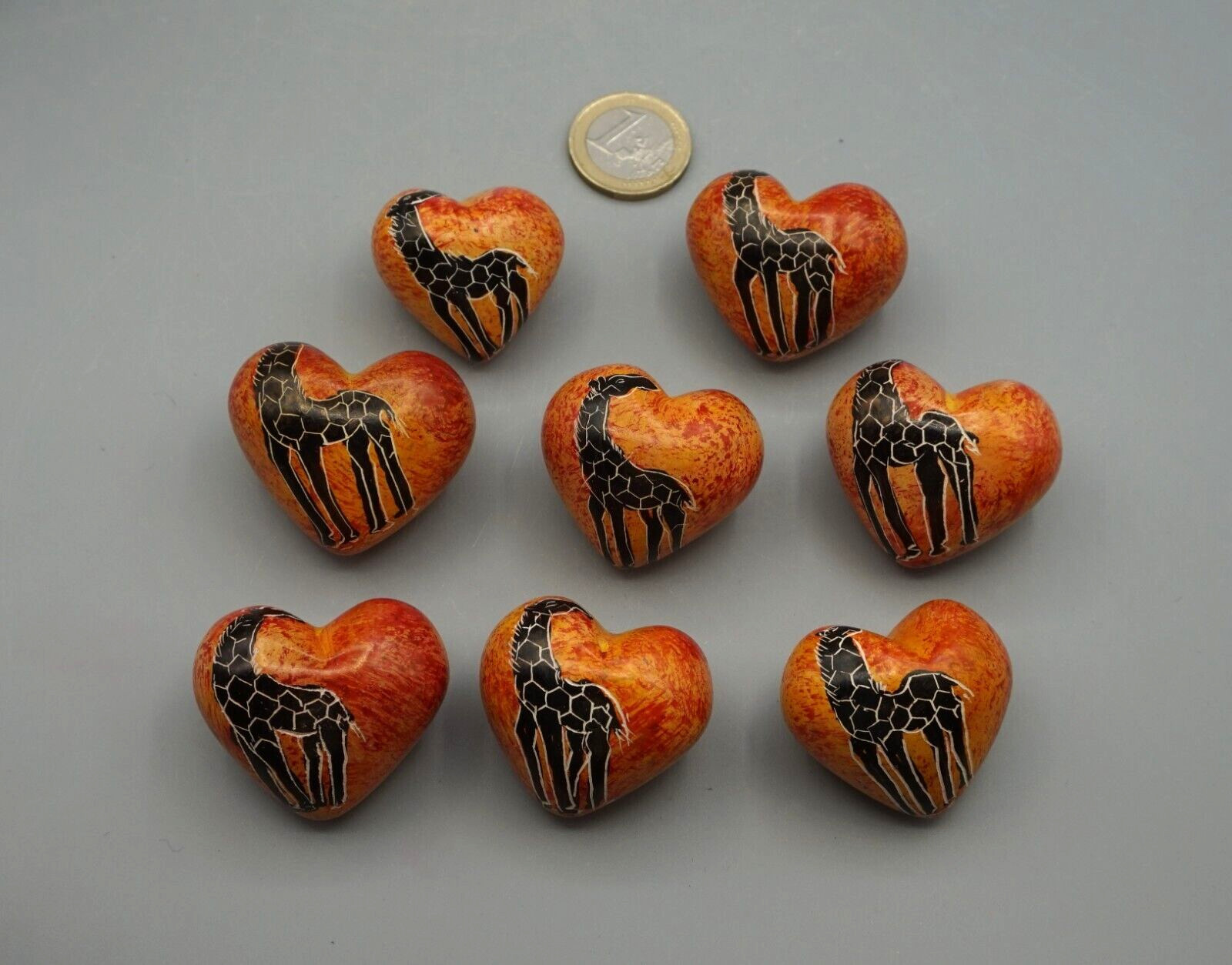 SPECKSTEIN Herz Handschmeichler handbemalt aus Kenia mit Giraffe a7
