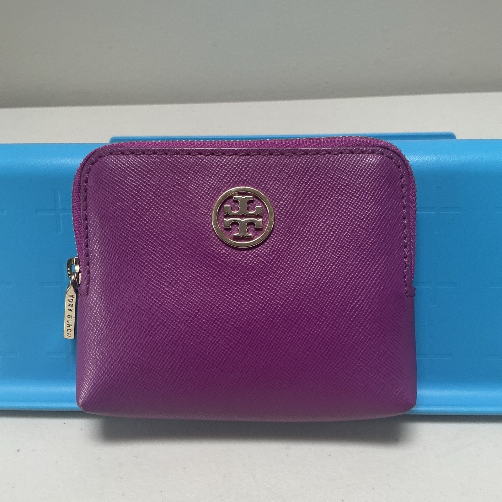 Vintage Women's Tory Burch Saffiano Leather Robinson Zip Card Wallet 