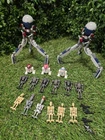 LEGO Star Wars Droids Lot of 17 Battle Droids Minifigures and Accessories