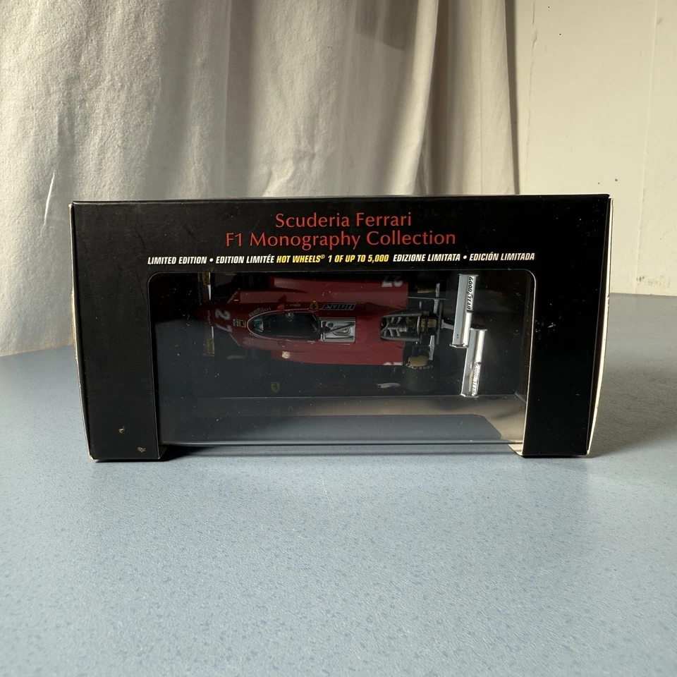 Hot Wheels Ferrari 126 C2 G. Villeneuve #27 USA West GP 1982 1:43 - Immagine 2 di 4