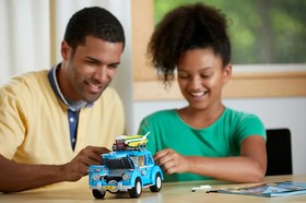 LEGO Creator Expert Volkswagen Beetle 10252 Construction Set (1167 Pieces)