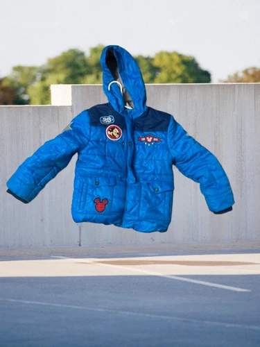 Disney STORE Mickey Mouse Kids Blue Puffer Winter Jacket Hooded Size M 7/8 Years - Picture 3 of 16