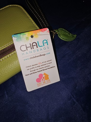 NEW Chala Wallet Chickadee Faux Leather Stylish Fun Functional bird birds wrist - Picture 4 of 5