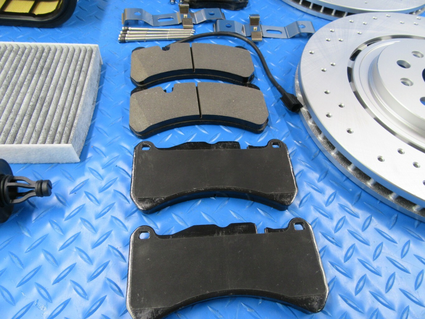 Maserati Ghibli Quattroporte front rear brake pads rotors filters #8503 