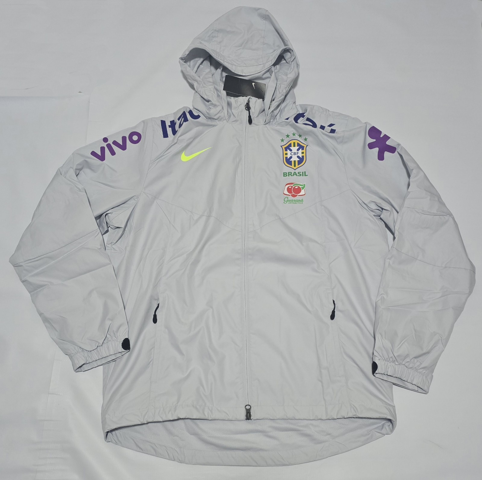 SACAI X NIKE Giacca antipioggia Brasile 2018 19 grigia Nike allenamento impermeabile