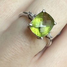Peridot 925 Sterling Cocktail Ring Size 7 Signed
