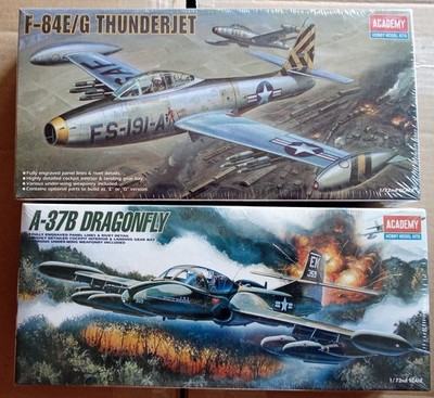 Academy 2 x Bausatz F-84 E/G Thunderjet und A-37B Dragonfly in 1:72