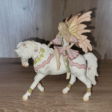 Schleich &ndash; 70400 Feya mit Pferd