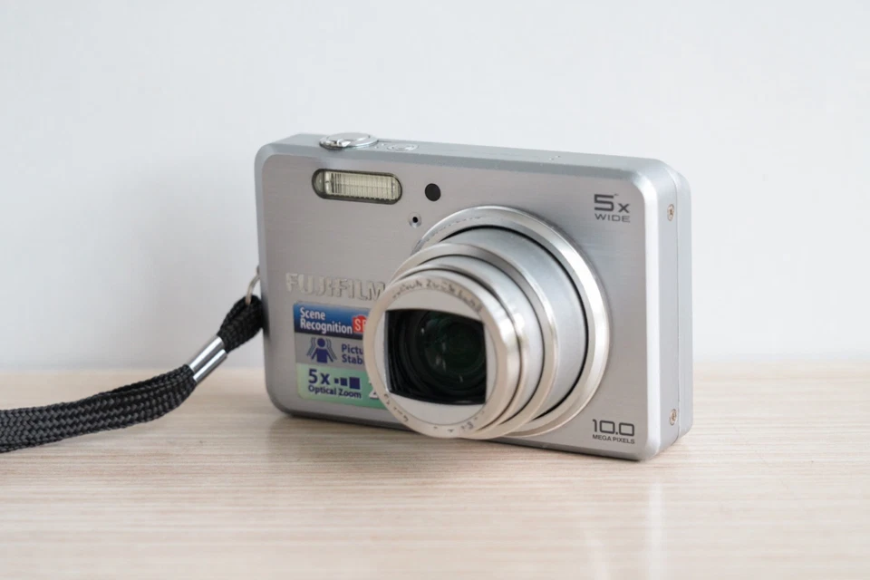 Fujifilm Digital Camera FinePix J210 10.0MP Silver Tested - Full Set Up, photo 4 of 5