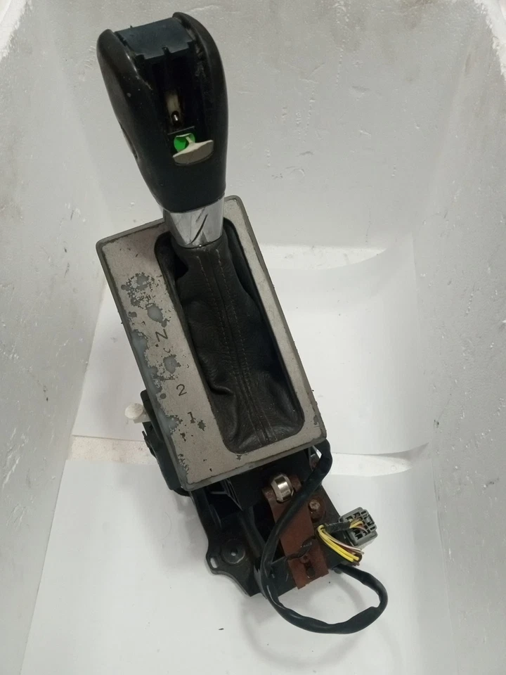 Lincoln Navigator 2003-2004 selector de cambios de piso 2l7P 7K004 BBT2A3 negro Foto 3 de 4