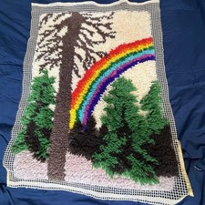 Vintage Bucilla Rainbow 20x26 Deluxe Pile Latch Rug Wall Hanging Completed