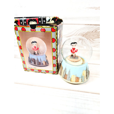 Vintage Betty Boop 1995 Vandor Musical Snow Globe I Wanna Be Loved By You READ