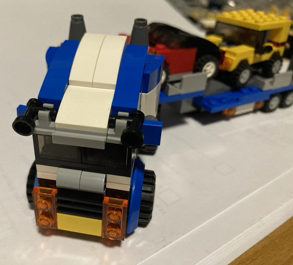 LEGO Creator 31033 Vehicle Transporter, foto 2 di 4