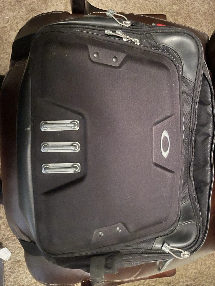 Preços baixos em Bolsa de laptop Oakley Masculino | eBay