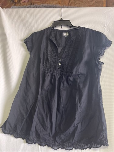 Damen schwarzes kurzes Flügelarm Shirt bestickter Saum und Ärmelrand Gr. L  - Bild 6 von 7