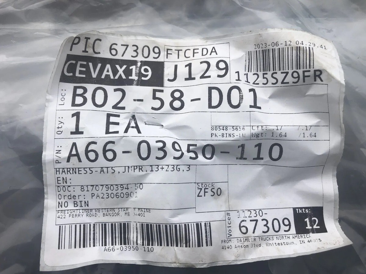 お取り置き　a-ya 63650-AD010-B0 Genuine Toyota Box Assy, Roof Console