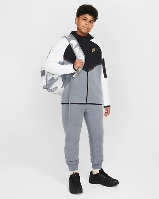 nike tech fleece tracksuit black and white