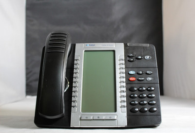 Lot of 5 Mitel 5340e IP Office Phones w/ Handsets & Stands