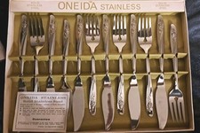 Oneida Stainless Steel - 6 Place Fisheaters Fish Cutlery Set Vintage Retro VGC
