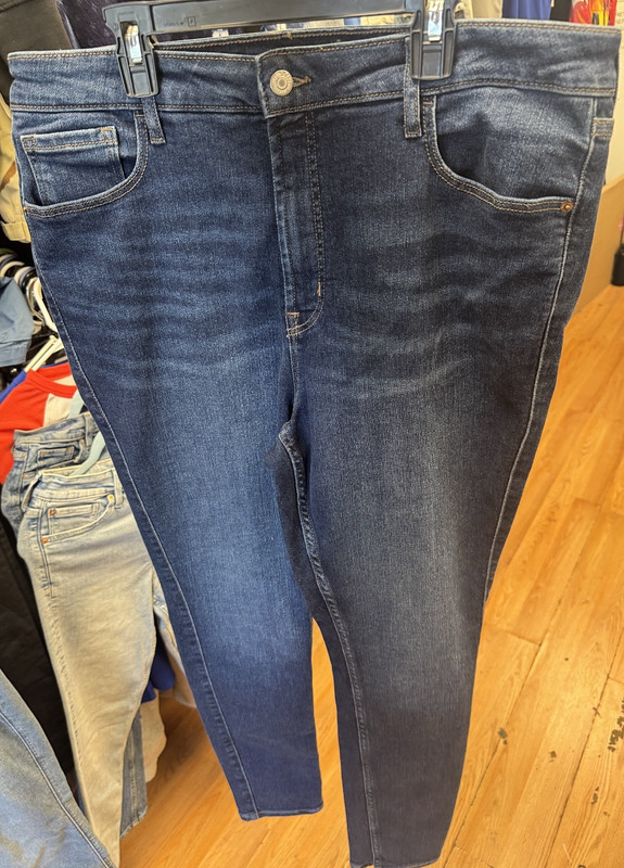 OLD NAVY EXTRA HIGH-RISE ROCKSTAR SUPER SKINNY SECRET SMOOTH POCKETS SIZE-16