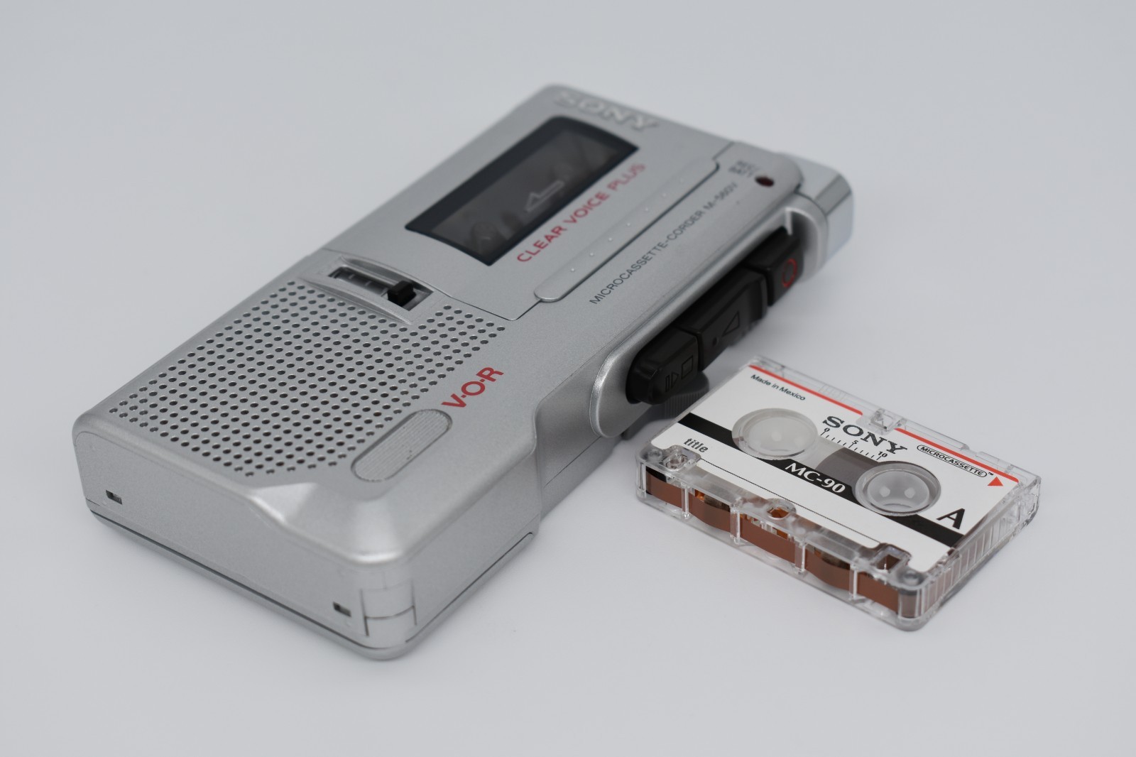 Sony M-560V Microcassette Voice Recorder With Tape - New Belts & Fully Tested ✅