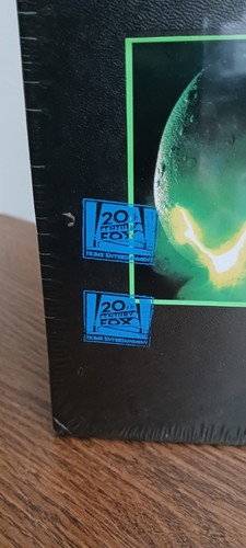 Sealed Alien Trilogy VHS - Picture 2 of 10