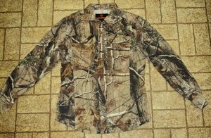 Game Winner Realtree Women's Camouflage Hunting Shirt. Sz. Med. Never Worn.