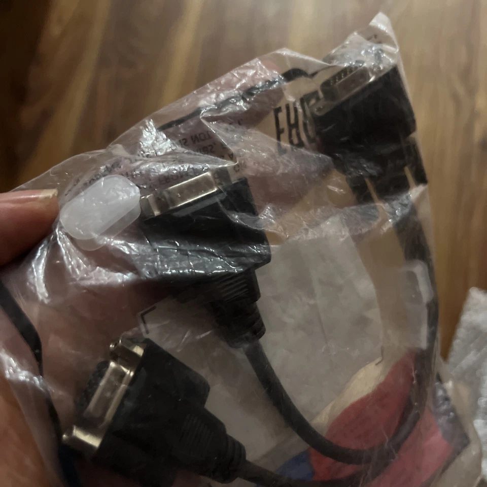 Tripp Lite TRPP516001 12"" HD-15 to HD-15 Splitter Cable Black  - Image 3 of 4