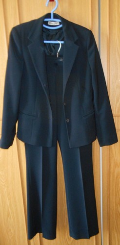 Vintage Ladies TROUSER SUIT AND JACKET 