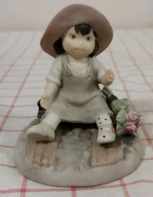 Vintage Enesco Shall We Kiss and Make Up In Overalls Figurine #487333