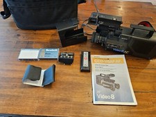 SONY CCD-V8AF Video8 8mm Video Camera Camcorder/8mm Player With Case/accessories