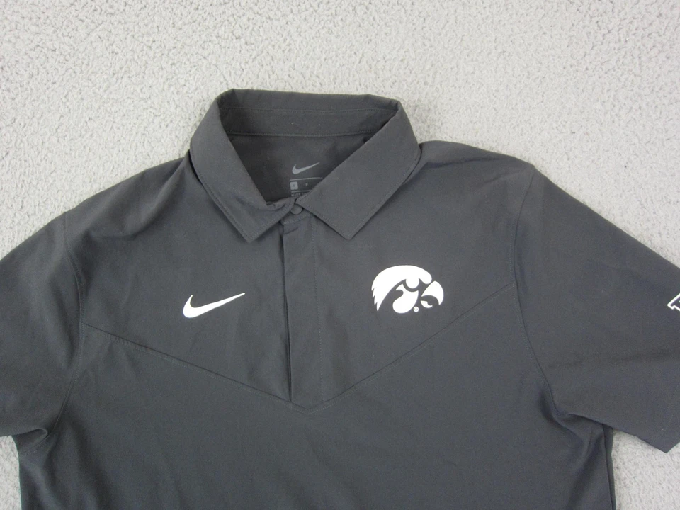 Camisa Iowa Hawkeyes Adulto Pequeña Gris Equipo Emisión Entrenadores Nike Polo Hombres Softbol Foto 2 de 4