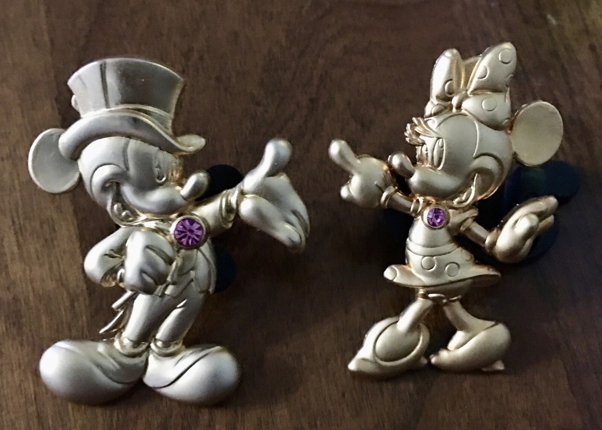 Disney FUTURE MICKEY & MINNIE フィギュア メカニックなデザインの