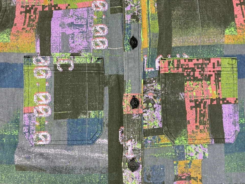 BDG Urban Outfitters Crazy Print Denim Jean Shirt Men Small Long Sleeve Pockets - Image 2 of 4