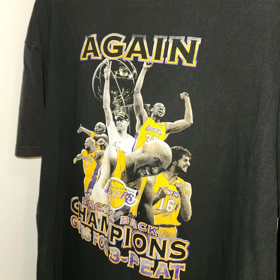 Los Angeles Lakers Back 2 Back Champions 2009-2010 Kobe Bryant T-Shirt Men 2XL - Image 2 of 4