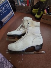 Womens Vintage Ice Skates Size 10 Made In Jap...