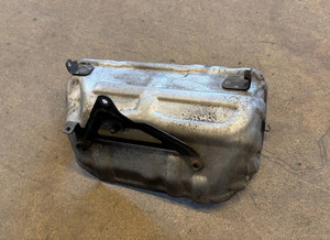 Hitzeblech Abgaskrümmer VW Passat 3C CC V6 Abdeckblech Krümmer 03H253035M