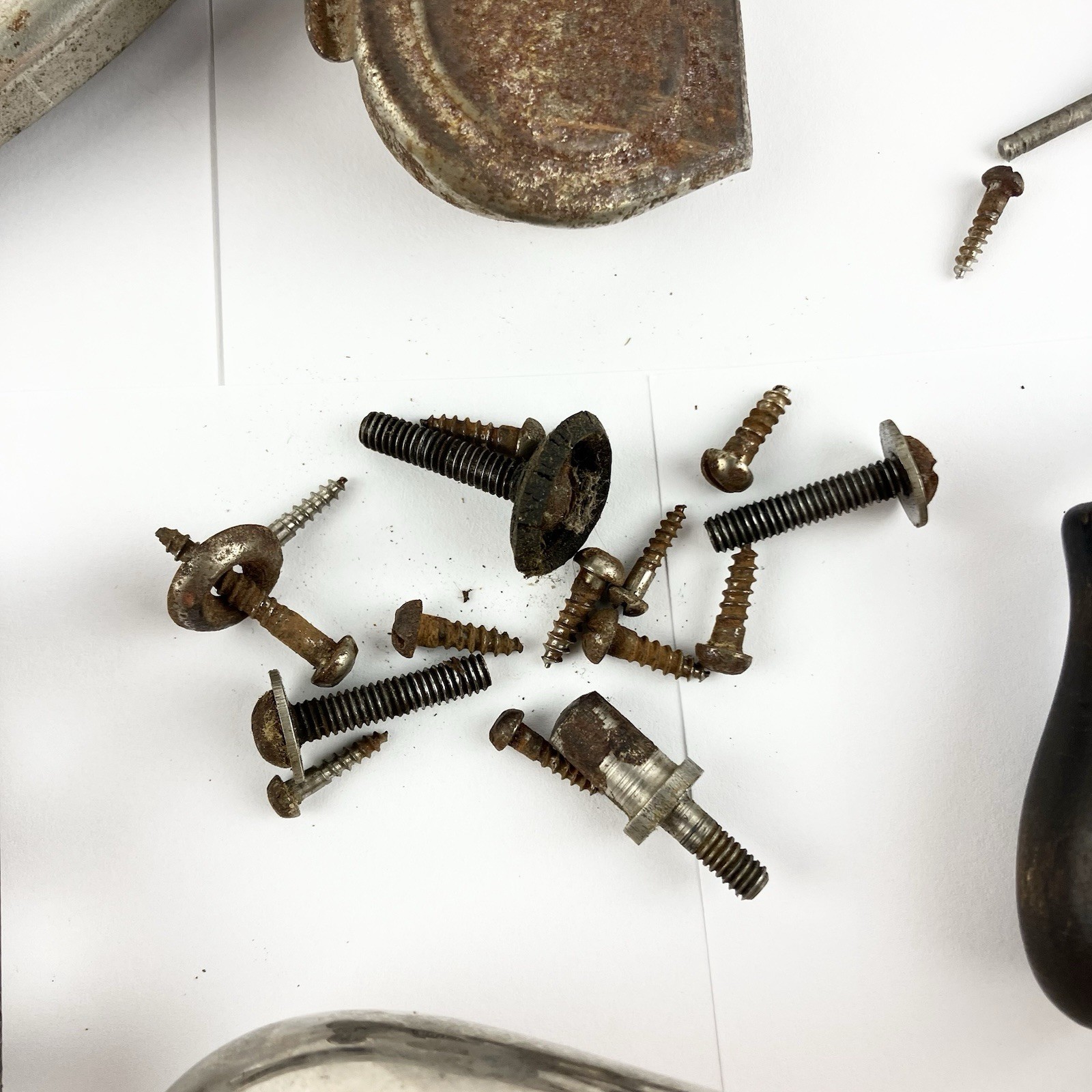 QRS Model 15 Chicago Phonograph Record Player Parts Windup Turn Table Hardware