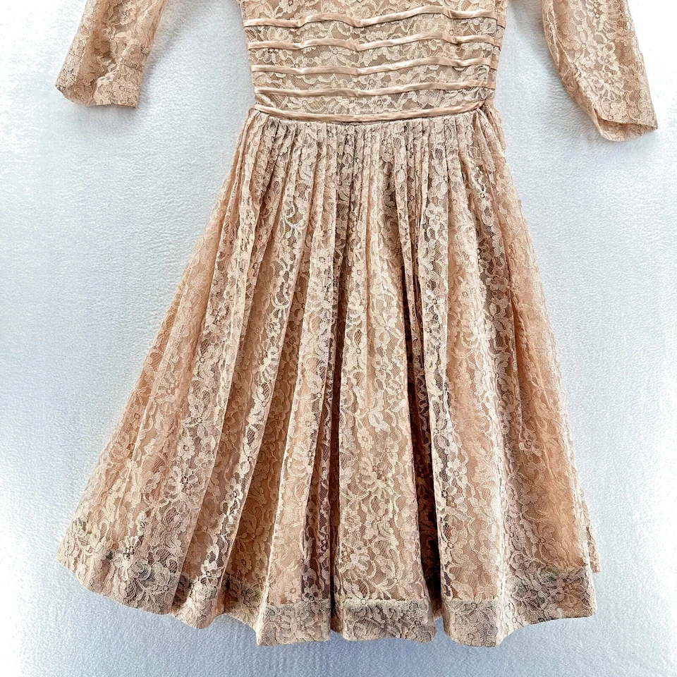 Vestido de Encaje Años 50 Vintage Cóctel Beige Desnudo Rubor Línea A Manga 3/4 Forrado Satinado Foto 4 de 4