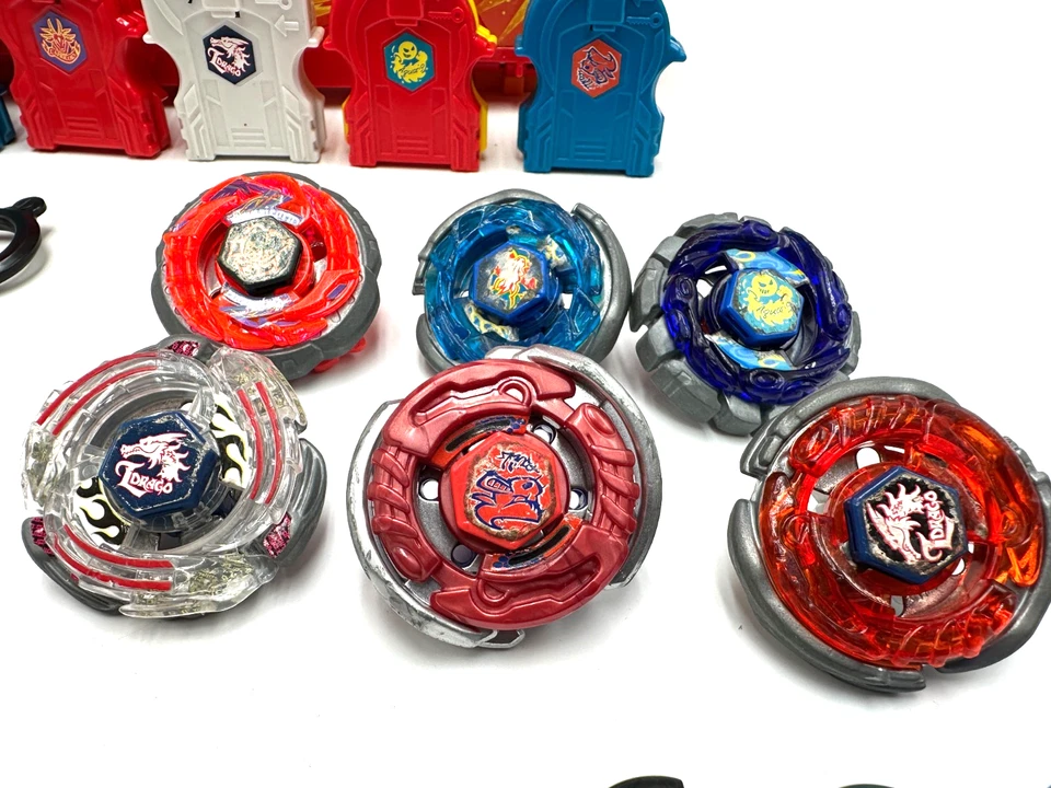 Beyblade Metal Fusion Arena – mit 6 Beyblades & Zubehör – Vintage – gebraucht - Bild 3 von 4