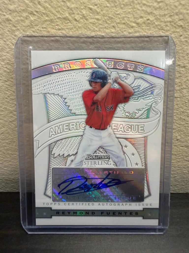 REYMOND FUENTES 2009 Bowman Sterling Auto Prospect Refractor /199 Boston Red Sox