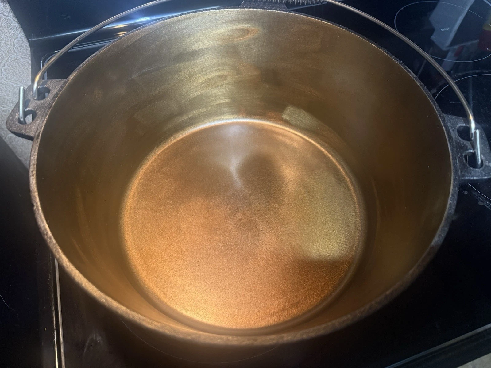 Polished Smooth 12” Dutch Oven